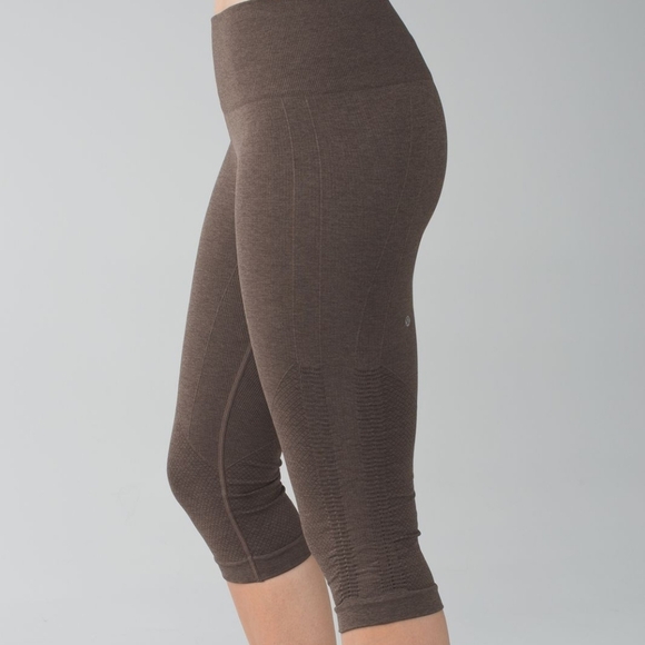 Lululemon Ebb to Street Seamless Crops - Picture 1 of 4